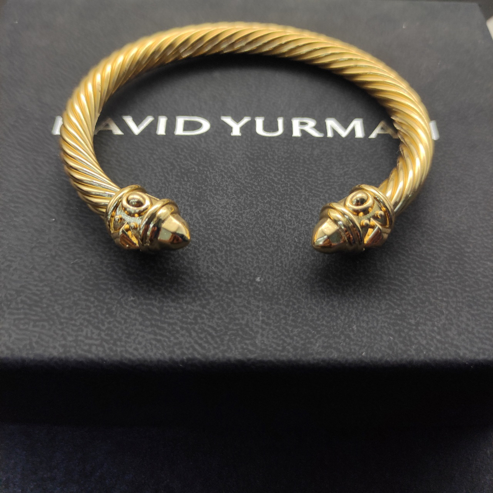 David Yurman 7mm gold bracelet - Picture 3 of 6